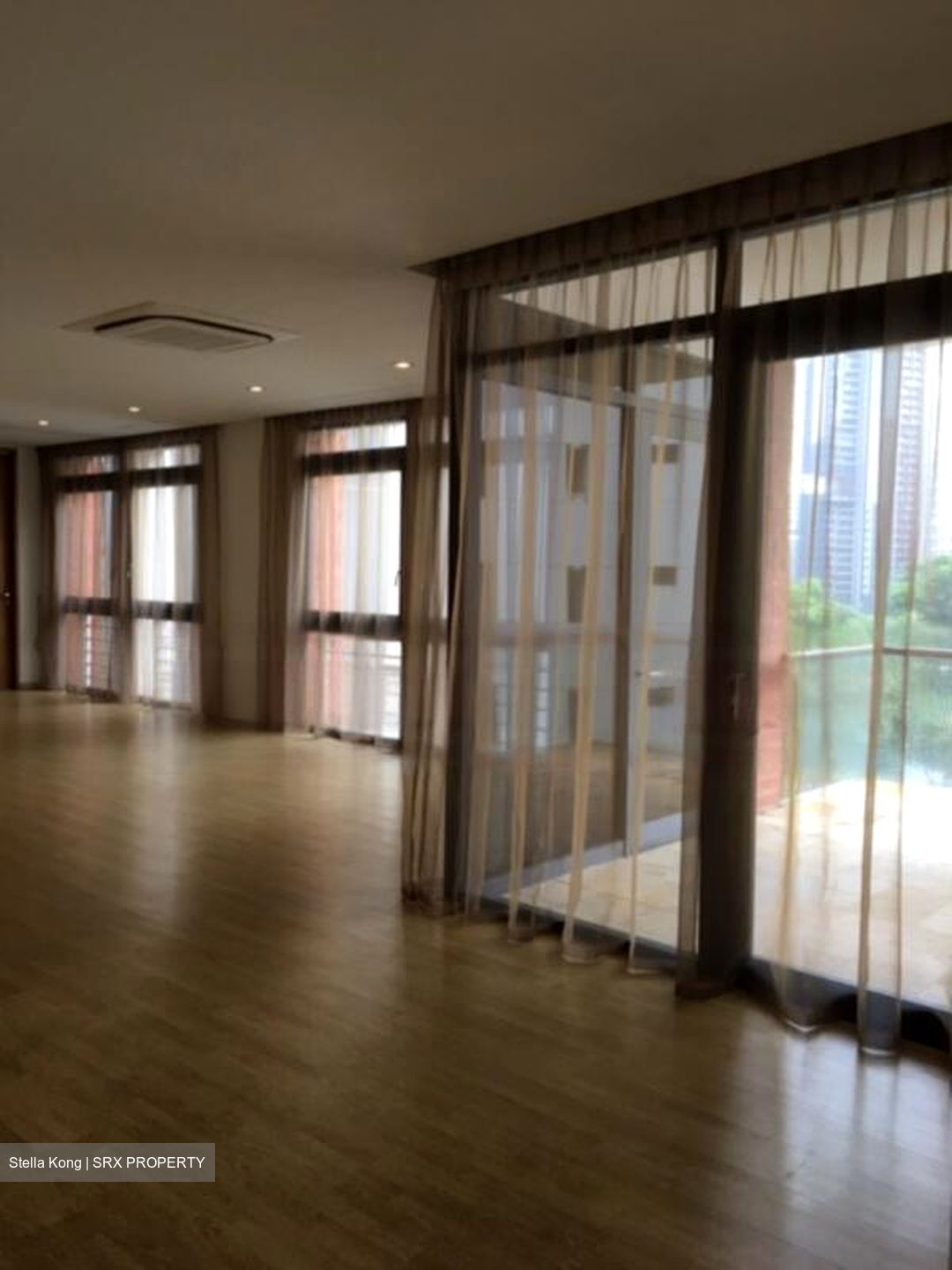 Grange Road (D10), Condominium #576282511